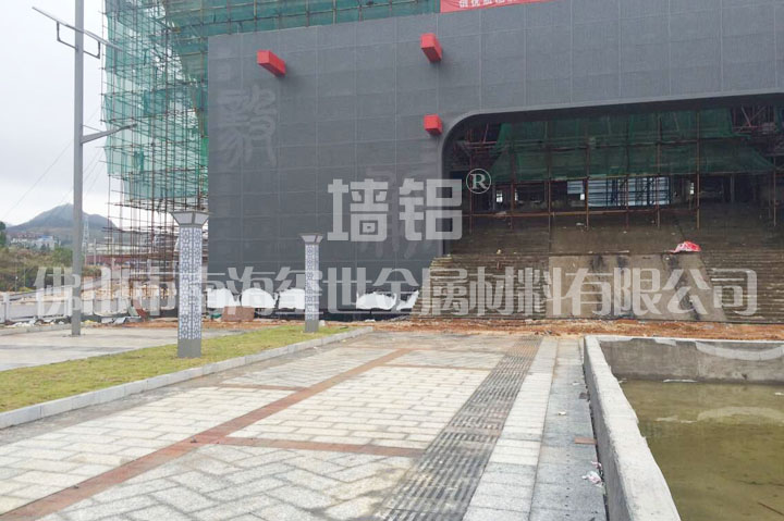 銅仁一中